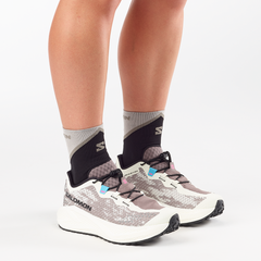 Salomon Women's Aero Glide 4 GRVL "Vanilla Ice/Black/Iron"