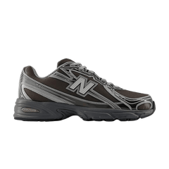 740 Black Metallic