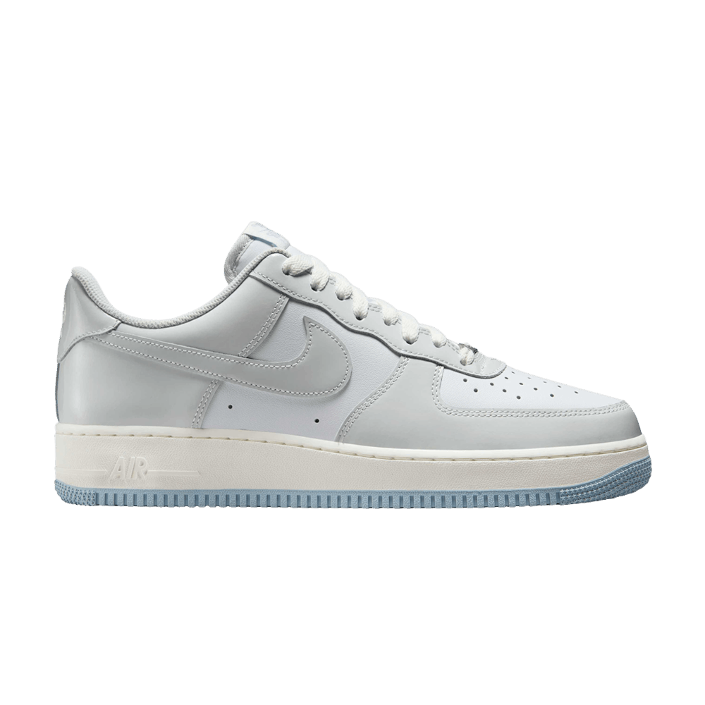 Air Force 1 Low '07 Photon Dust